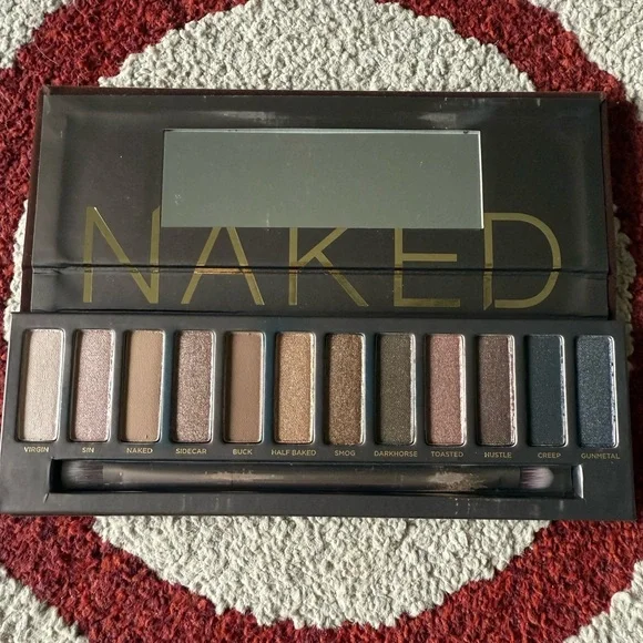 Urban Decay Naked Eyeshadow Palette - Brand New - Discontinued - Picture 2 of 4